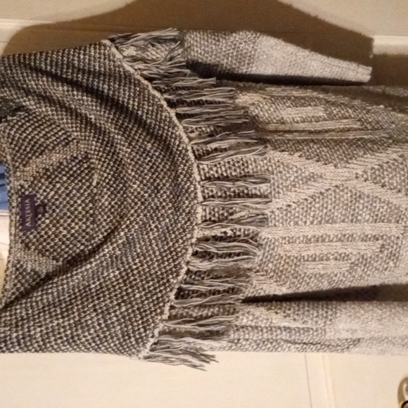 Artesia Textured Fringe Sweater - Picture 2 of 4